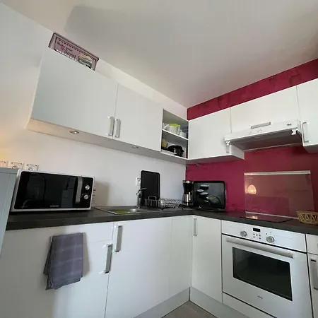 Lr180-054 Apartment *